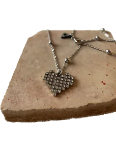 Χειροποίητο κρεμαστό κολιέ με στρας σε αλυσίδα από ατσάλι Kardia 2