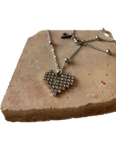 Χειροποίητο κρεμαστό κολιέ με στρας σε αλυσίδα από ατσάλι Kardia