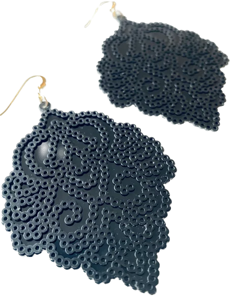 Χειροποίητα μαύρα διάτρητα σκουλαρίκια Kentima