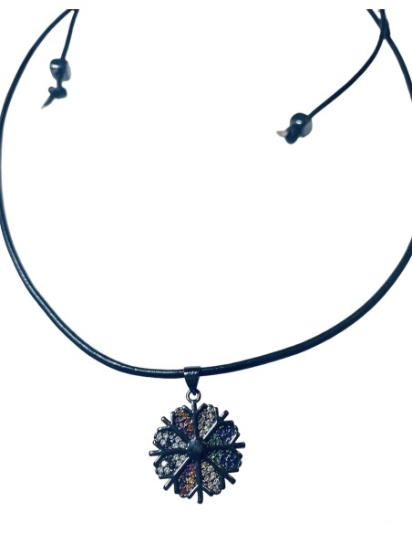 Χειροποίητο χρωματιστό κρεμαστό σε δερμάτινο κορδόνι Χιονονιφάδα