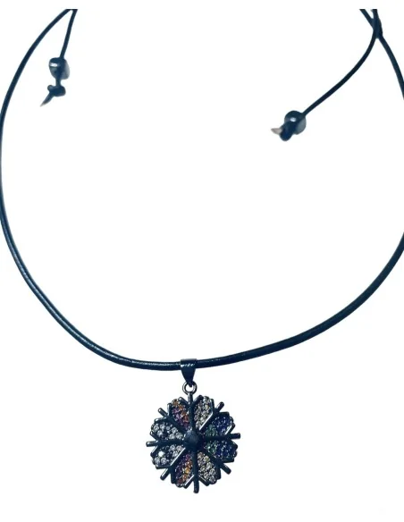 Χειροποίητο χρωματιστό κρεμαστό σε δερμάτινο κορδόνι Χιονονιφάδα