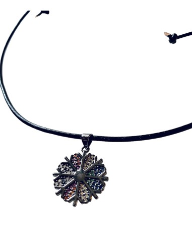 Χειροποίητο χρωματιστό κρεμαστό σε δερμάτινο κορδόνι Χιονονιφάδα