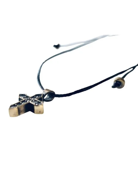 Χειροποίητος ασημένιος Σταυρός 925 με ζιργκόν σε δερμάτινιο κορδόνι Saint