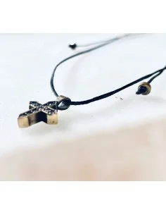 Χειροποίητος ασημένιος Σταυρός 925 με ζιργκόν σε δερμάτινιο κορδόνι Saint