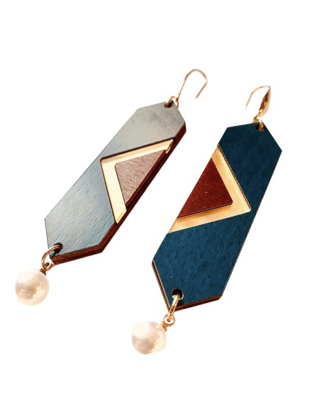 Χειροποίητα ξύλινα γεωμετρικά σκουλαρίκια με πέρλα Senegal