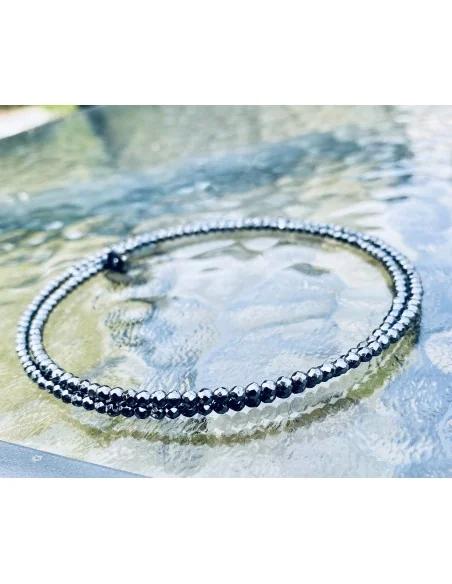 Χειροποίητο κολιέ choker από ημιπολύτιμες πέτρες Αιματίτη Libona