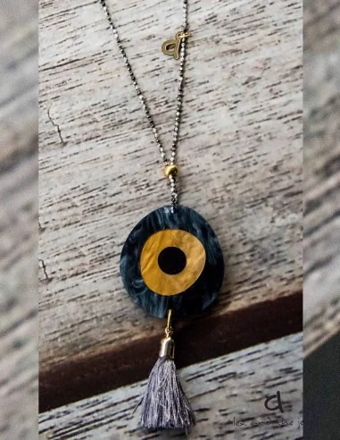 Χειροποίητο κολιέ κόσμημα με κρεμαστό μάτι και φουντίτσα