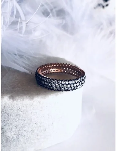 Κόσμημα δαχτυλίδι από ασήμι 925 με λευκά ζιργκόν περιμετρικά Hilary