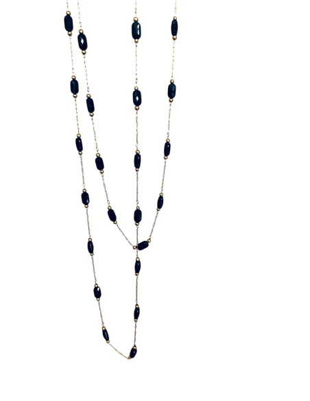 Χειροποίητο κόσμημα κολιέ χρυσή αλυσίδα από ατσάλι και οβάλ μαύρα κρύσταλλα Pythia