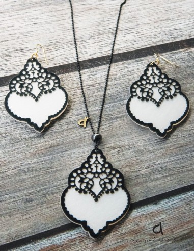 Κόσμημα σκουλαρίκια με περίτεχνο ανάγλυφο σχέδιο arabesque σε 4 αποχρώσεις και γάντζους από ασήμι 925 Arabesque