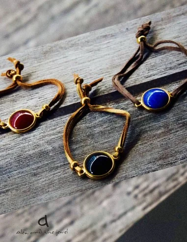 Βραχιόλι με ημιπολύτιμη πέτρα σε καστόρ δέρμα Filio