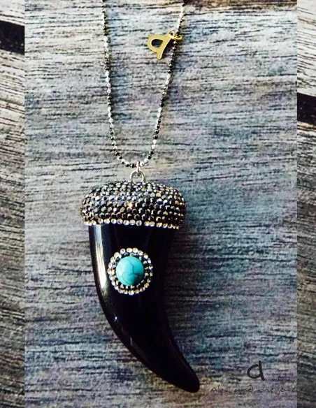 Χειροποίητο κόσμημα γυναικείο κολιέ δόντι με Χαολίτη Zambia