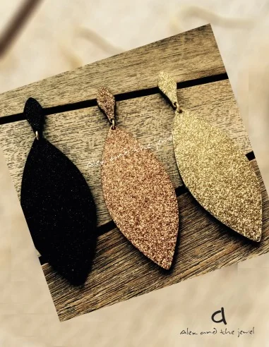 Κόσμημα σκουλαρίκια σε σχήμα φύλλου με ανάγλυφες glitter λεπτομέρειες Leaves