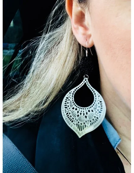 Κόσμημα ελαφριά σκουλαρίκια από επεξεργασμένο ορείχαλκο σε μαύρο και ασημί χρώμα Esmeralda