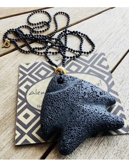 Κρεμαστό στοιχείο ψαράκι από ορυκτή λάβα, δεμένο σε μαύρη militaire αλυσίδα και επίχρυση διακοσμητική μπίλια Lava fish Κρεμαστό στοιχείο ψαράκι από ορυκτή λάβα, δεμένο σε μαύρη militaire αλυσίδα και επίχρυση διακοσμητική μπίλια Lava fish