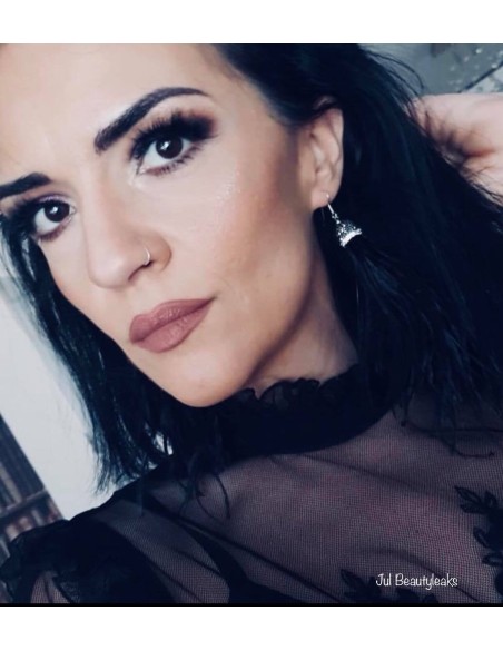 Κόσμημα γυναικεία σκουλαρίκια με φυσικά φτερά σε μαύρο ή λευκό και καπάκι με λαμπερές πέτρες Μαρκασίτη Feathers