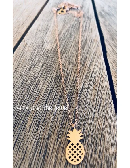 Κοντό κολιέ κρεμαστό από ατσάλι με στοιχείο ανανά σε χρυσό χρώμα και αλυσίδα με προέκταση Pineapple