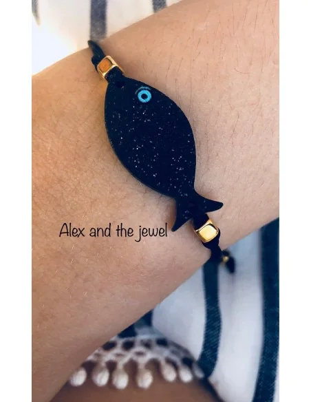Χειροποίητο κόσμημα βραχιόλι ψαράκι σε 3 αποχρώσεις με επίχρυσους διακοσμητικούς κύβους και αυξομείωση Poisson