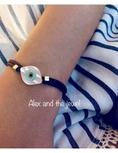 Χειροποίητο βραχιόλι με στοιχείο μάτι σε λευκό και σιελ...