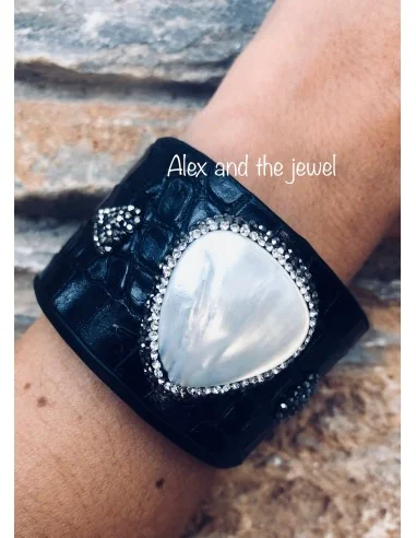 Εντυπωσιακό φαρδύ βραχιόλι με αυξομείωση από δέρμα φιδιού σε μπλε, πέτρες μαρκασίτη και φίλντισι Ofis